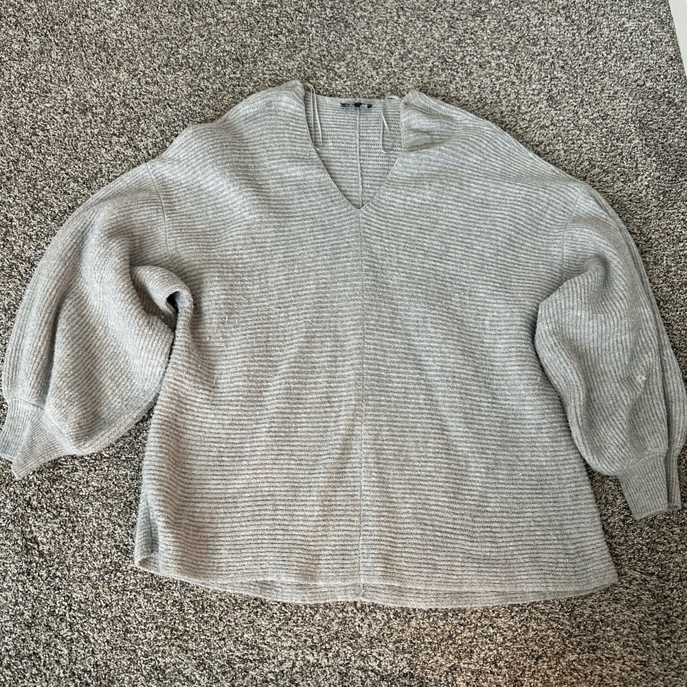 1 State sweater